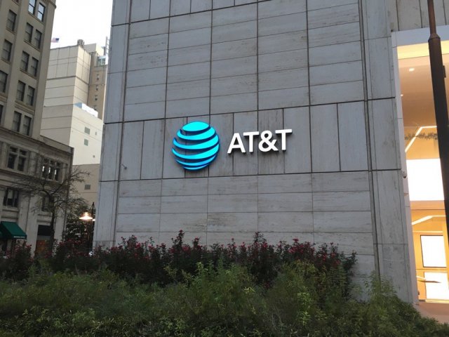 AT&T commits to $200 million investment in IoT start-ups