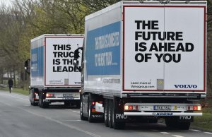 UK government gives autonomous lorries the green light