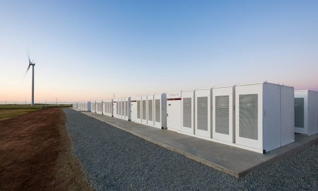 Tesla Powerpack forms world’s largest lithium ion battery to help power South Australia