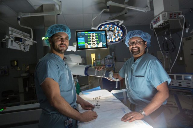 Robotic spine surgery and smartphone-linked cardiac monitors come to US hospitals