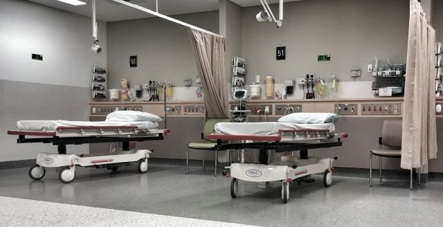 Scottish NHS hospital monitors medical beds with IoT