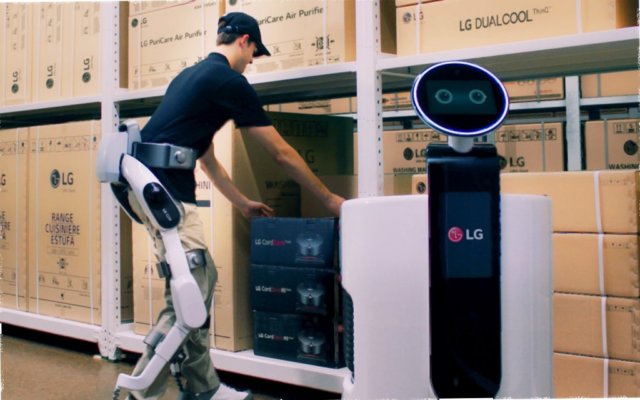 LG CLOi suitbot robot mobility suit