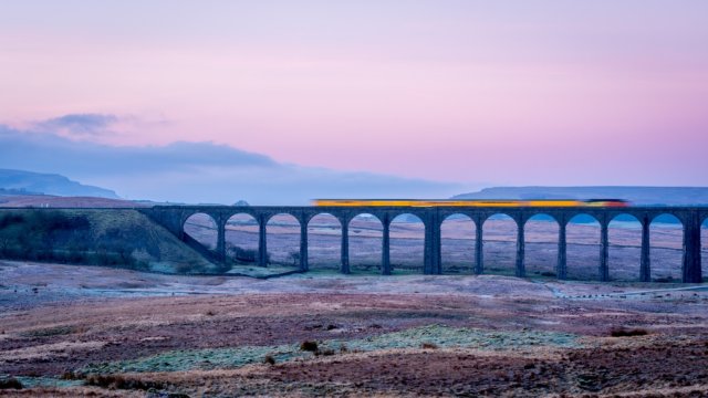 UK rail companies to work closer with tech firms to improve services for passengers